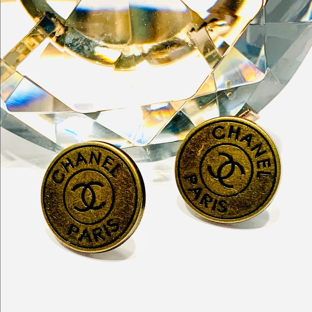 CHANEL BUTTON EARRINGS